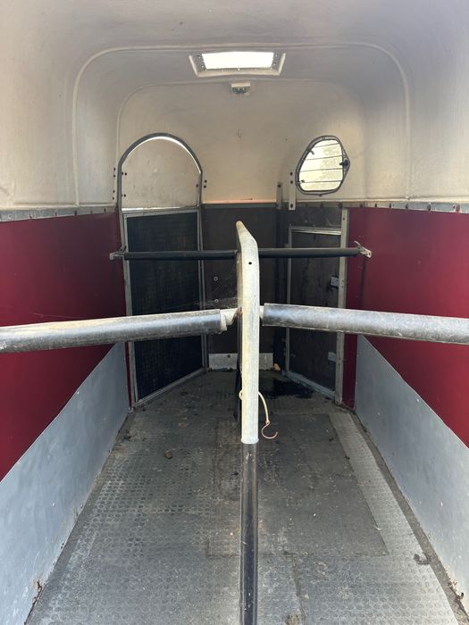 Roulote para cavalos