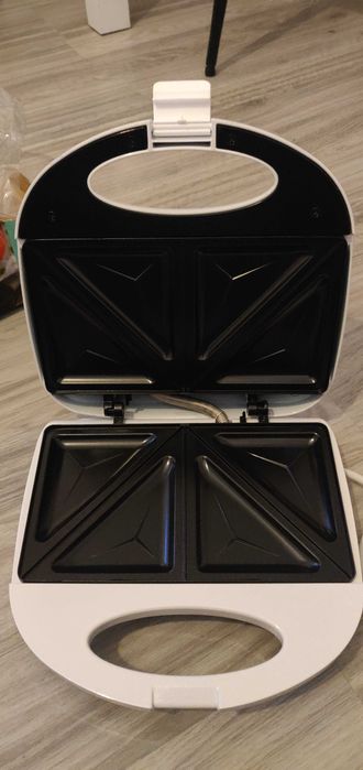 Toster opiekacz do kanapek nowy