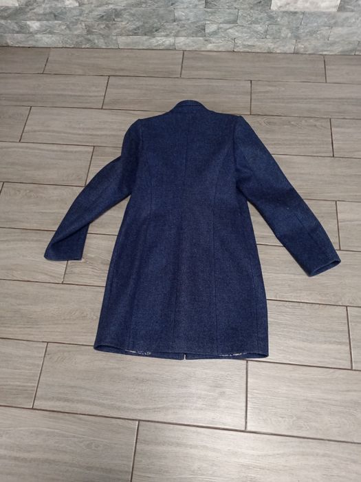 Пальто з поясом.