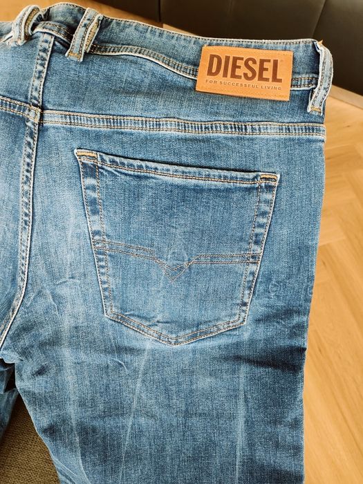Sprzedam spodnie jeansowe Diesel