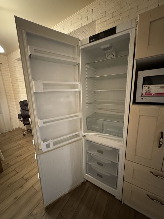 Холодильник Liebherr