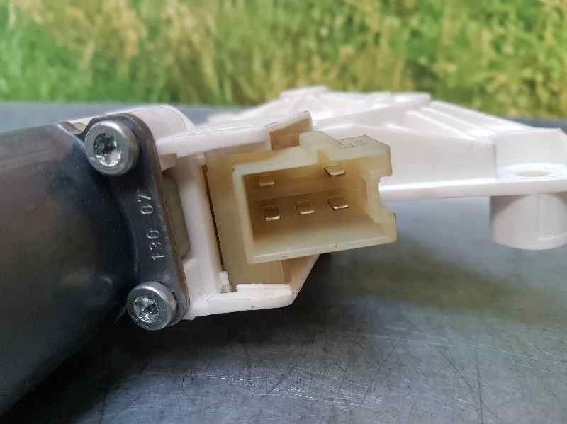 MOTOR ELEVADOR DE VIDRO TRASEIRO ESQUERDO MERCEDES-BENZ CLASSE C 2007 -A20482006...
