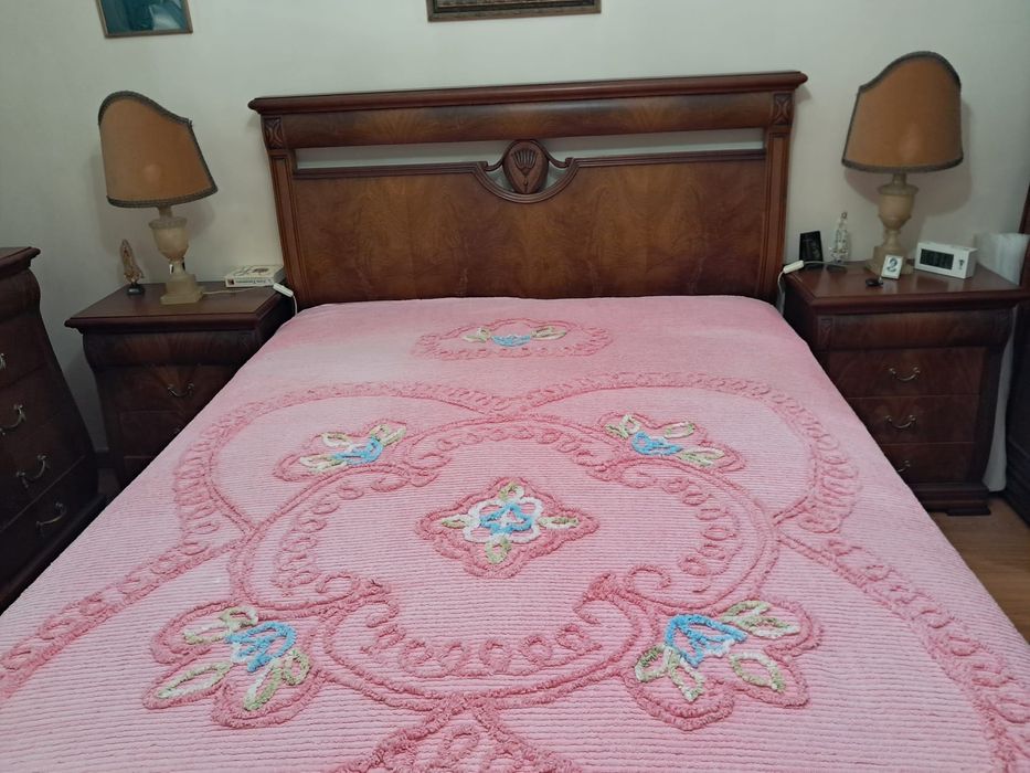 Mobilia de quarto completa em cerejeira