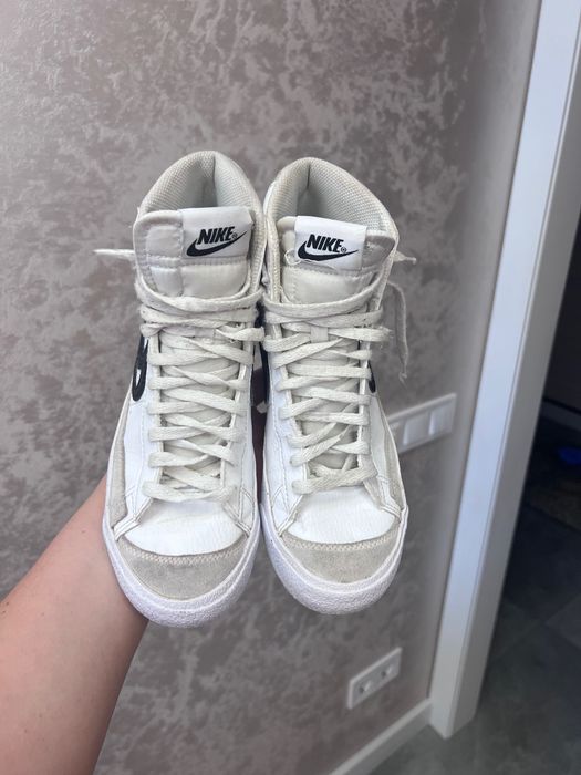 Кросівки Nike шкіряні 36 розмір