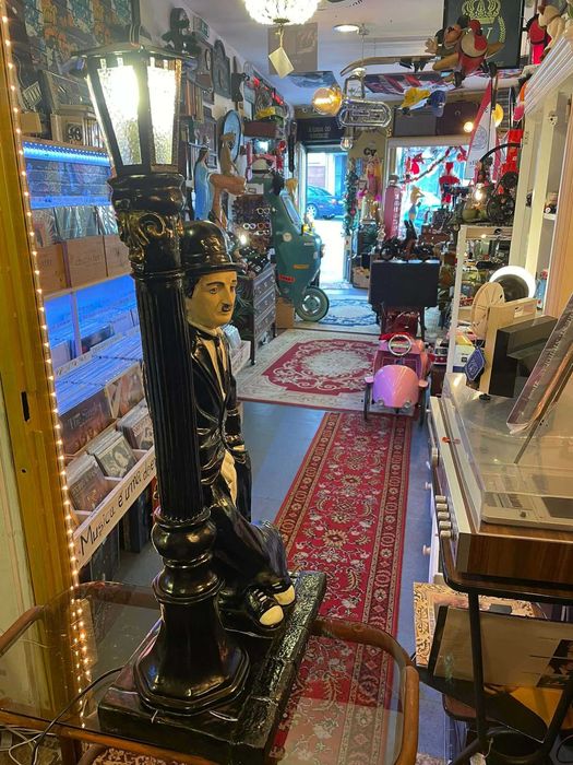 Figura Decorativa - Charles Chaplin