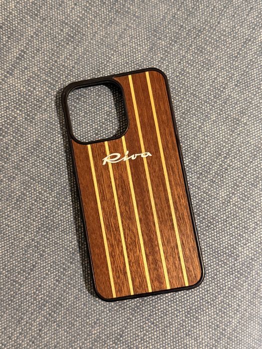 Capa iPhone 15 Pro Max - Riva