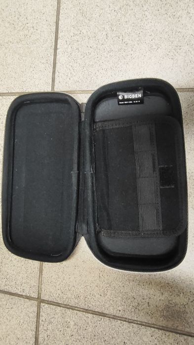 Nintendo Switch Lite + 2 gry