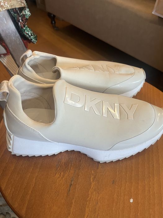 Tenis usados como movos DKNY