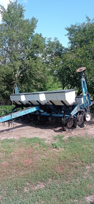 Продам сівалку Кінзе 2000