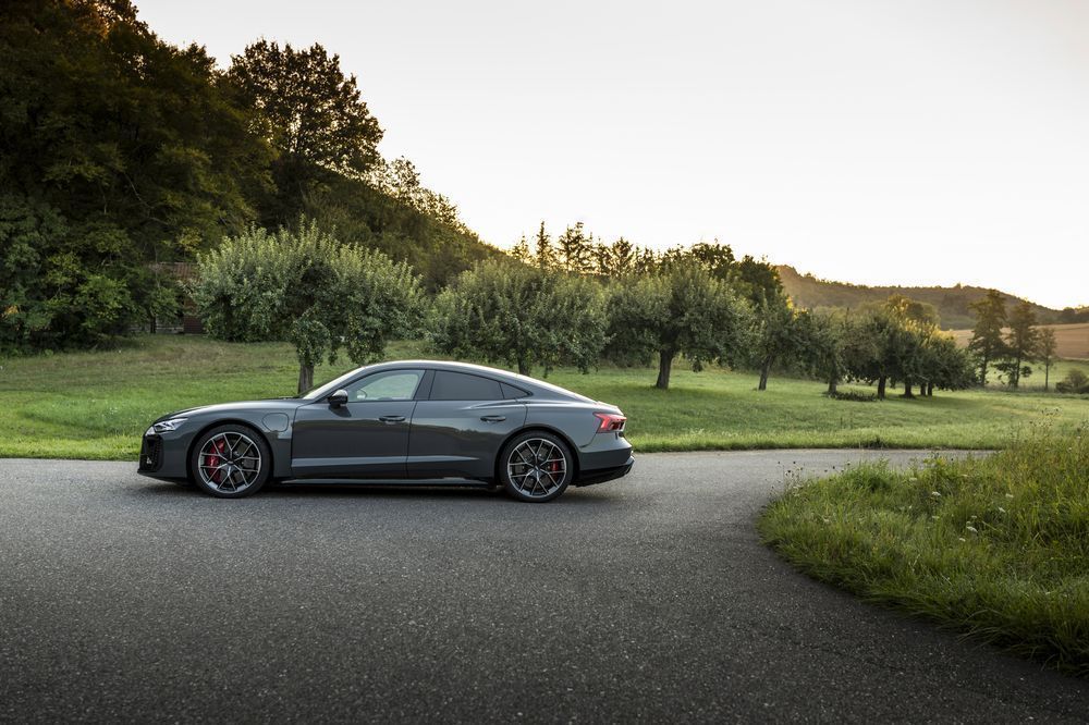 Audi RS e-tron GT quattro