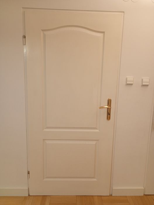 Klasyczne białe drzwi wewnętrzne , 90 cm  lewe