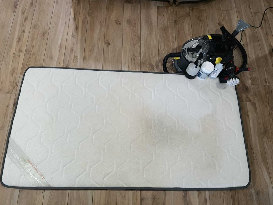 Limpeza automóvel, sofás, carpetes e colchões.