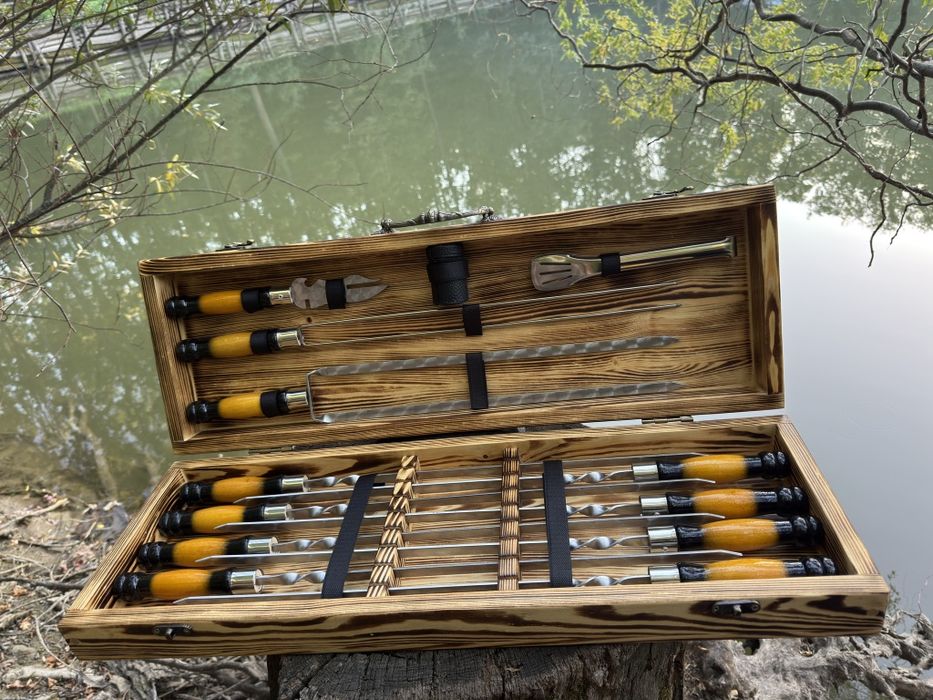 Подарунковий набір шампурів.