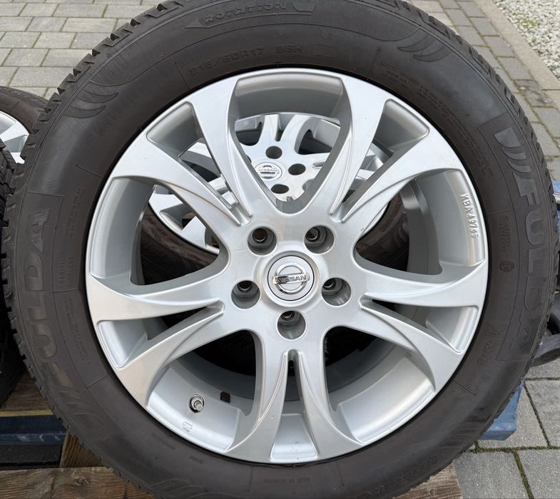 Oryginał felgi Nissan Qashqai Juke 5x114.3 czujniki 215/60R17 zima