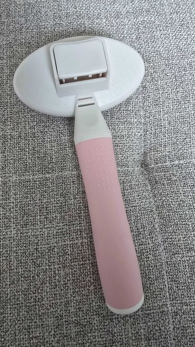 Szczotka do czesania kota psa