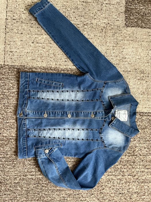 Джинсовый пиджак ( курточка)