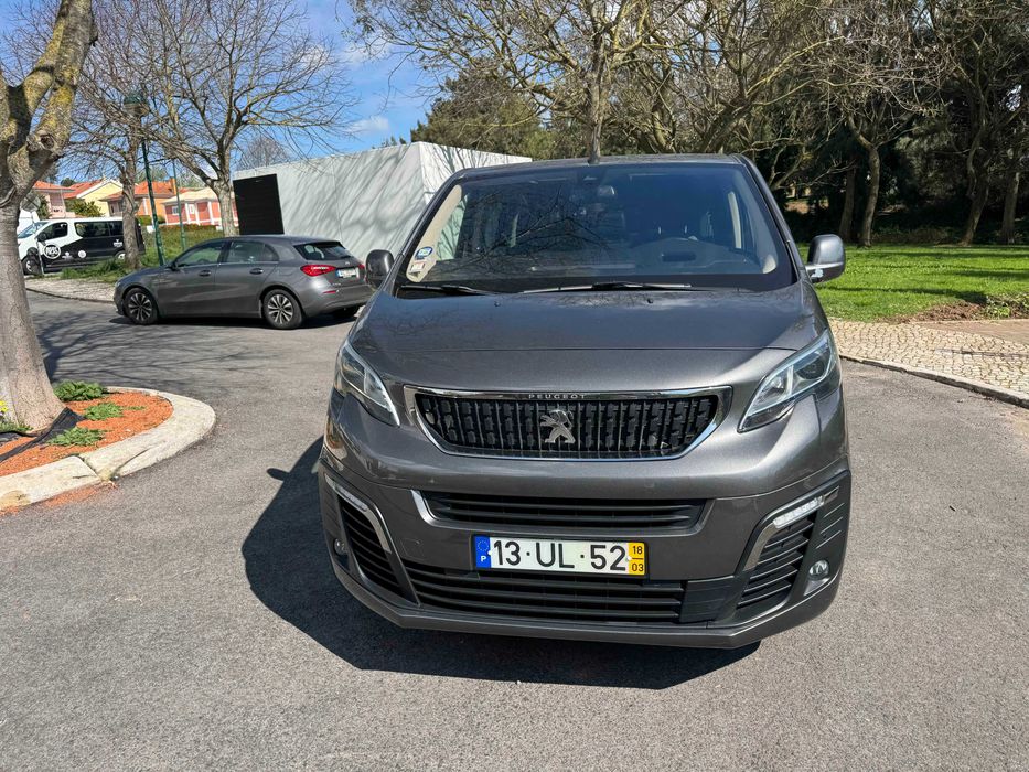 PEUGEOT TRAVELLER 8 Lugares Full Extras