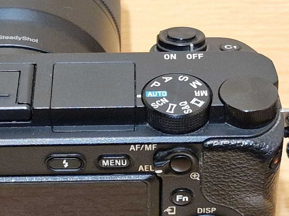 Бездзеркальний фотоапарат Sony Alpha A6400 Kit E 18-135mm f/3.5-5.6OSS