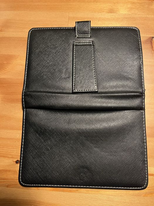 Etui z klawiaturą na tablet