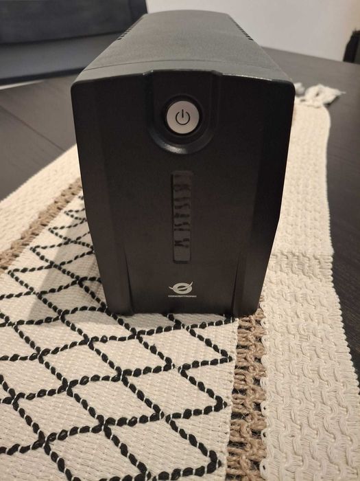UPS Conceptronic Zeus 850VA