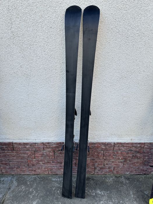 Продам лижі Atomic