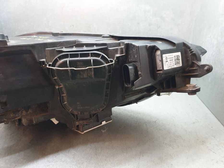 Ótica / farol esquerda VOLKSWAGEN Golf Sportsvan (AM1)