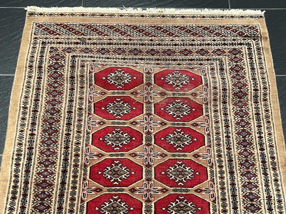 Carpete do Paquistão feita à mão