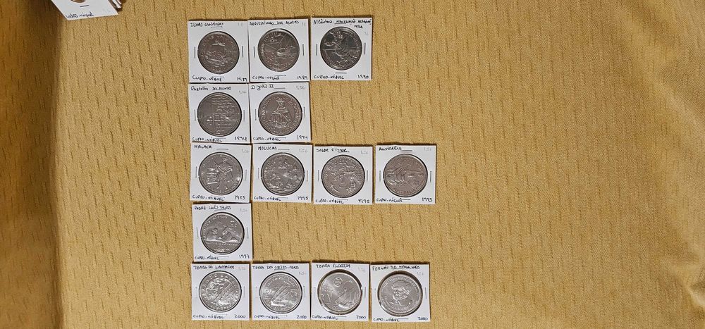 Lote de 18 moedas da República, série dos descobrimentos