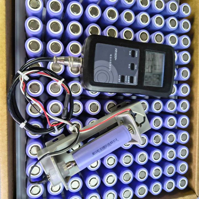 Новий Акумулятор Високострумовий  BAK N21700CGP 21700 4000mAh 40A акб