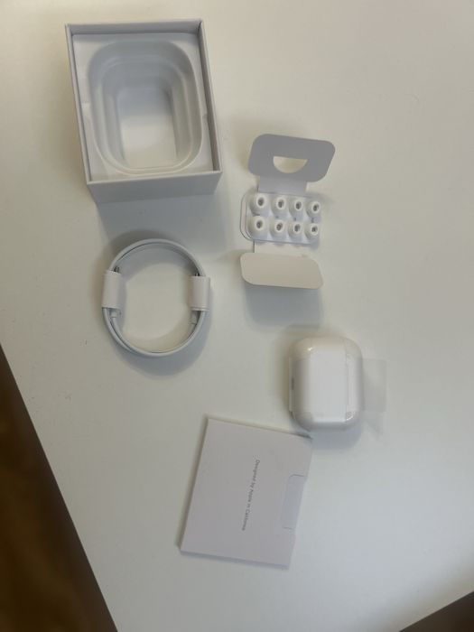 Airpods Pro 3.