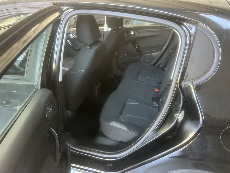 Peugeot 208 1.2 1.2 PureTech Style de 2015
