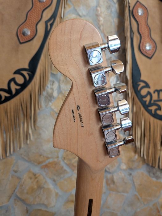 Guitarra  Fender Stratocaster Highway One Satin Nitro 2010 USA