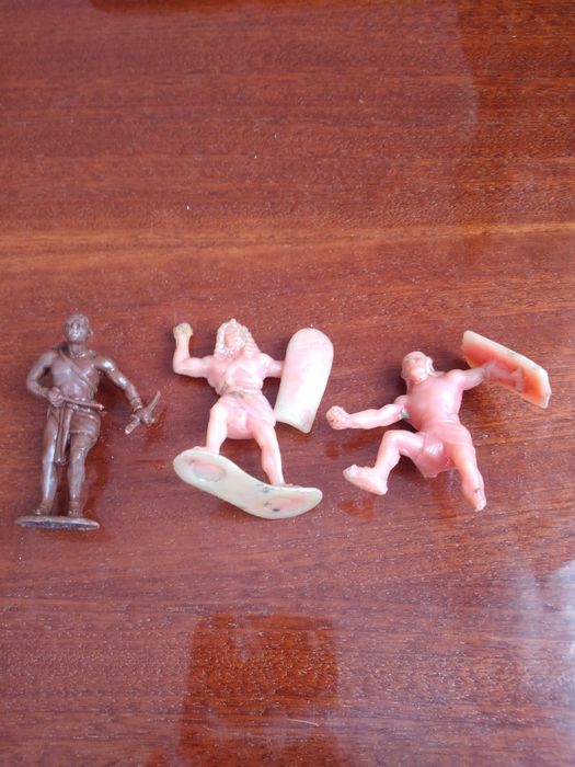 Фігурки содатиків