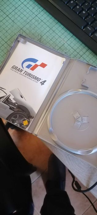Gran turismo 4 - PS2 platinum - capa e manual