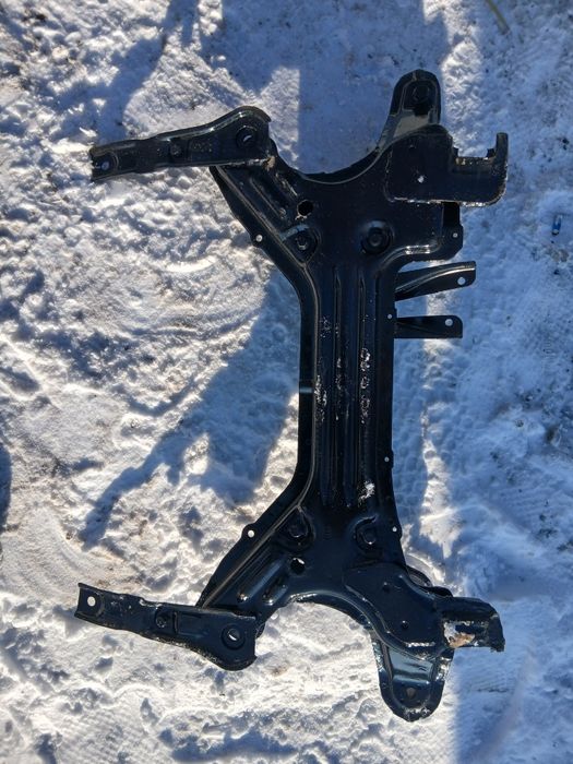 Балка/підрамник  Гольф3