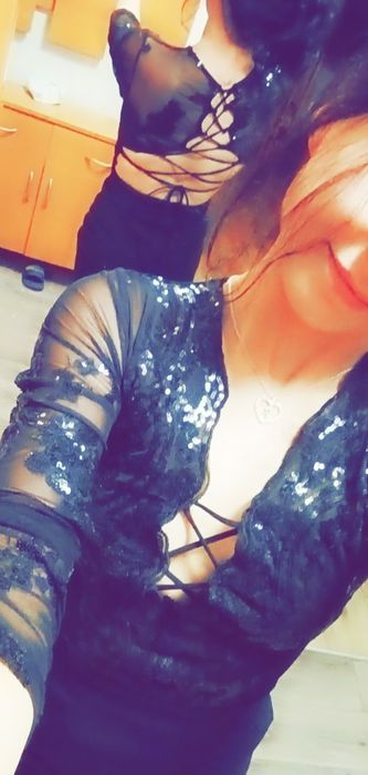 Sukienka mini dopasowana