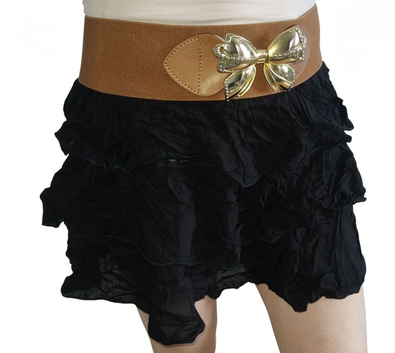 Markowe krótka spódniczka czarna z ozdobna klamrą falbanki spódnica
