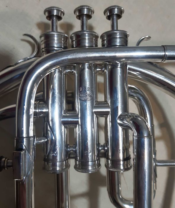 Валторна Antoine Courtois помпова in Es