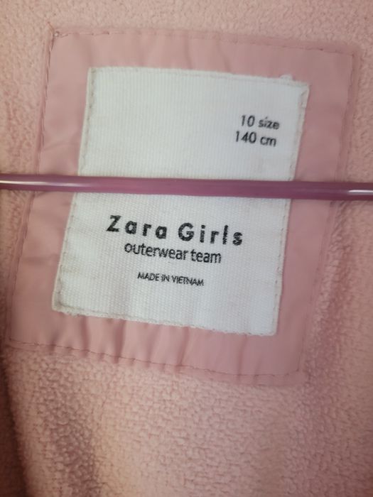 Ciepła kurtka puchowa zara