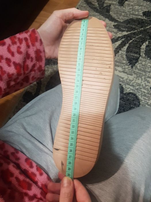 Продам черевики в хорошу стані, осінь, весна