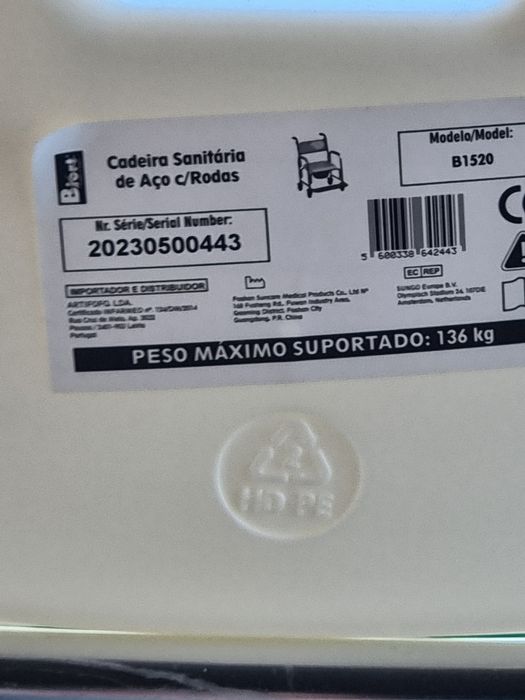 Cadeira sanitária