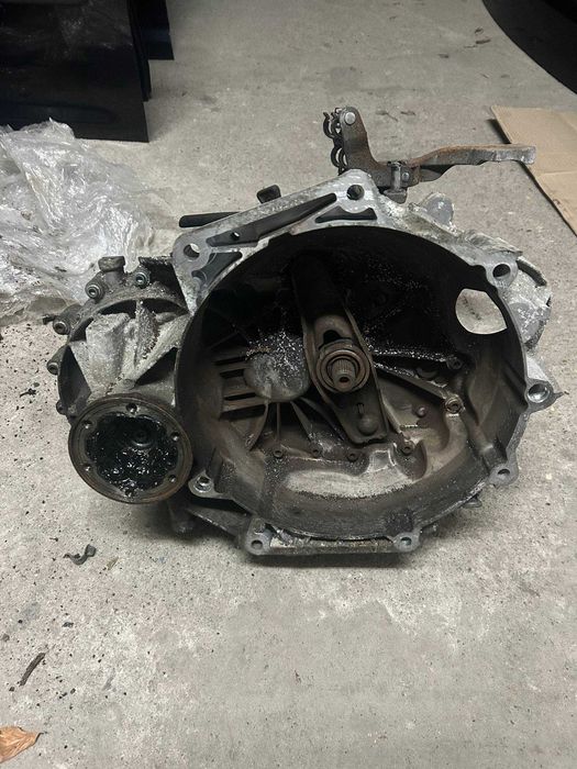 Коробка передач КПП Volkswagen Touran 2003-2005р 1,6 BGU бензин