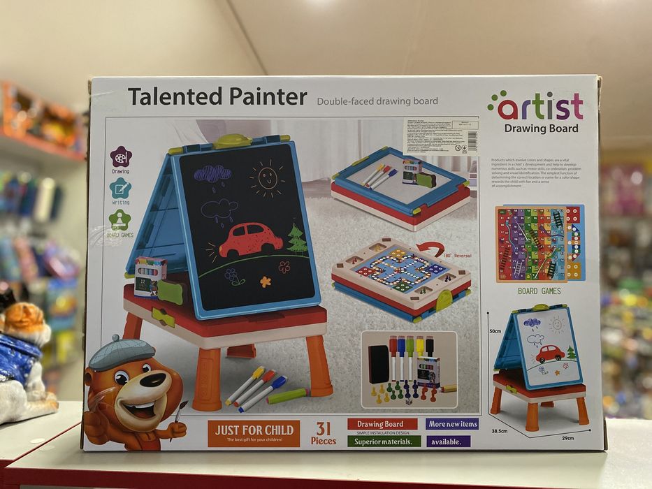 Стіл, дошка для малювання, ігровий столик. Малюй стирай
