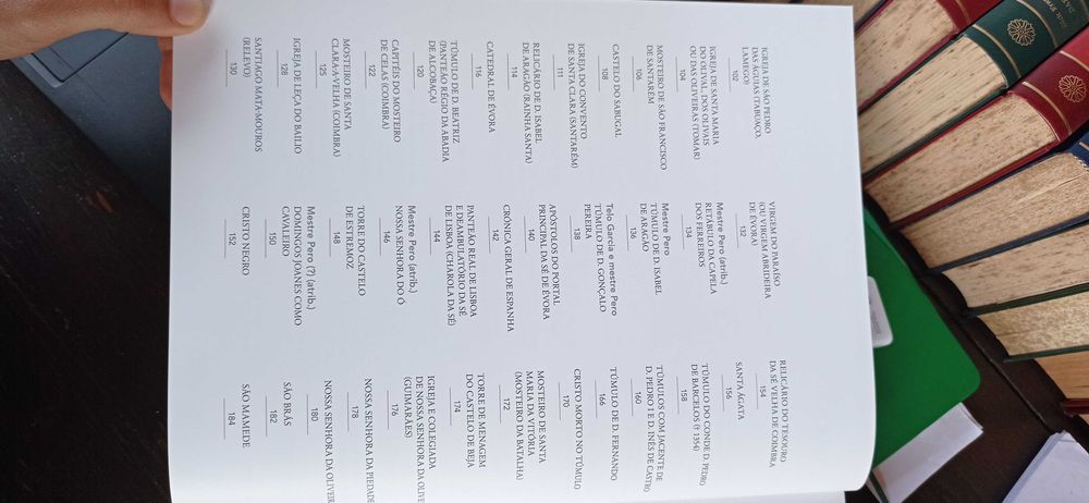 Livro Artes Antigas - Decifrar a arte em Portugal - Idade Média