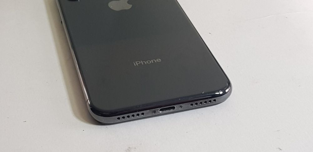 Apple iPhone X "64/89%"