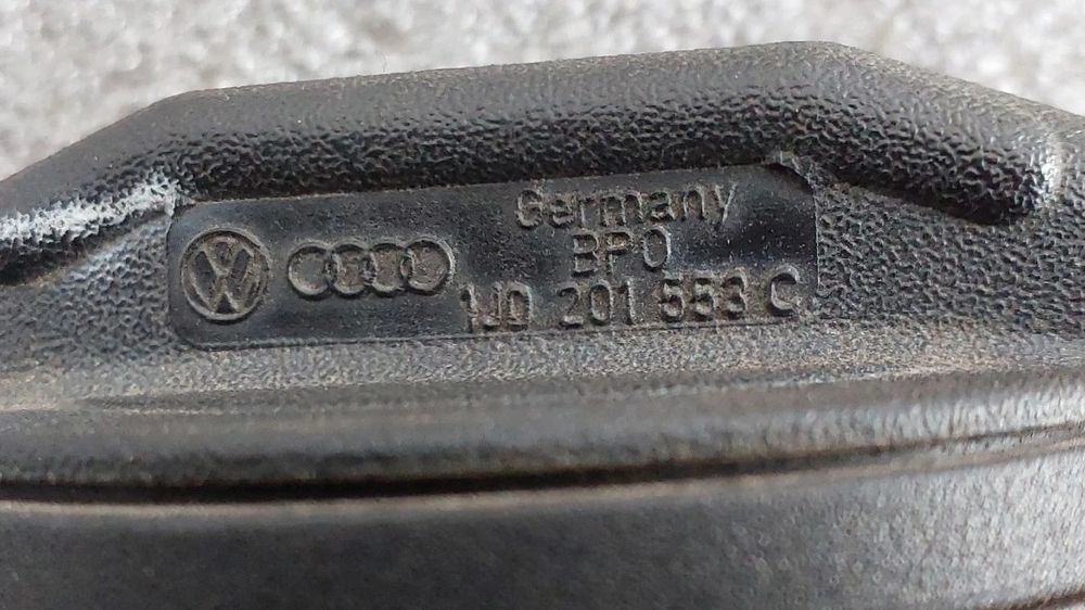 Tampa depósito combustível AUDI A4 Avant (8D5, B5)