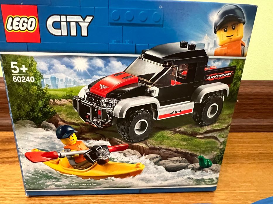 конструктор LEGO City Пригоди на байдарках