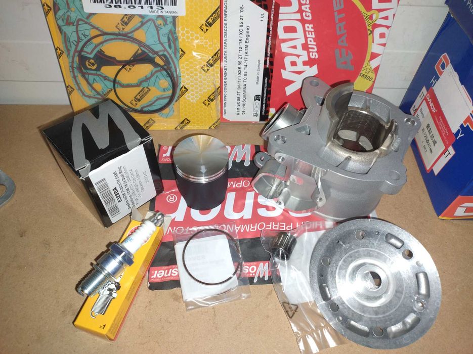 KTM SX 85 husqvarna rok 13-17 zestaw naprawczy góry silnika + głowica