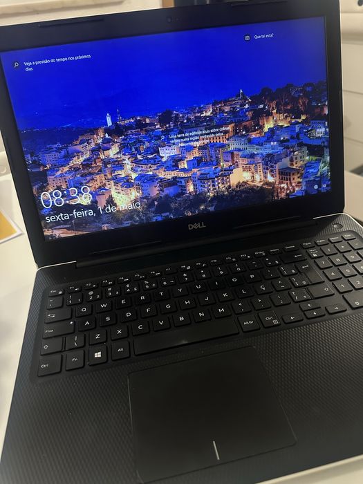Dell Notebook with Intel Core i3 7th Generation462125327325614080