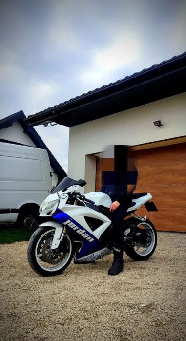 Suzuki GSX-R PIĘKNE SUZUKI GSX-R 600 JORDAN K9 VIN Foto Bezwypadkowy